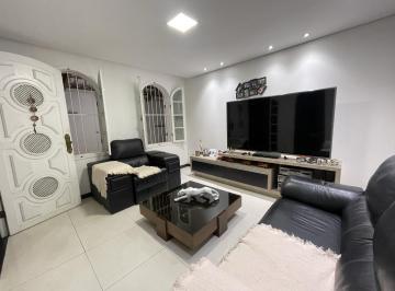 Comercial · 378m² · 3 Quartos · 4 Vagas · Casa à venda no Centro de Betim com excelentes potenciais! Confira mais detalhes abaixo: