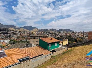 Terreno · 885m² · Oportunidade Única: Terreno Comercial em Avenida de Grande Fluxo!