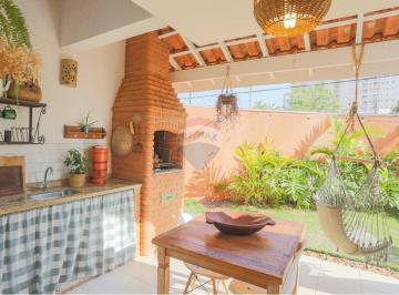 Casa · 132m² · 3 Quartos · 3 Vagas · Casa à venda. Condomínio fechado, 3 quartos(1 suíte) , lavabo, 3 vagas, quintal gramado. Jardim São