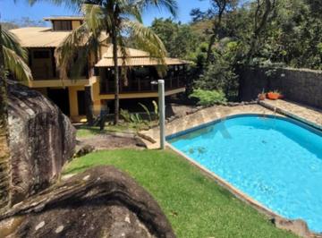 Casa · 300m² · 7 Quartos · 5 Vagas · Oportunidade Imperdível para Investidores: Casa com Potencial para Pousada em Ilhabela – Bairro da C