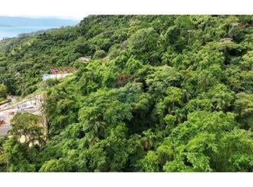 Terreno · 10500m² · "Seu Refúgio em Santa Tereza: Vista e Tranquilidade"