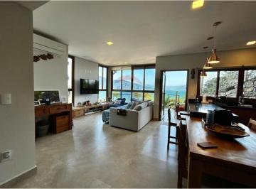 Casa · 200m² · 2 Quartos · 1 Vaga · casa em condomínio praticamente pé na areia norte ilhabela