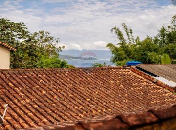 Casa · 190m² · 4 Quartos · 1 Vaga · Casa no centro histórico de Ilhabela.