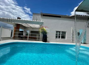 Casa · 203m² · 4 Quartos · 3 Vagas · casa espaçosa nova e vista mar no Bexiga