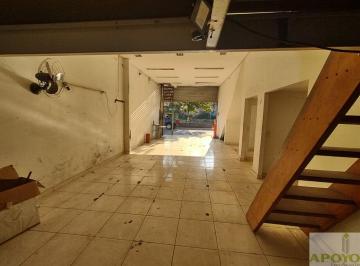 Comercial · 230m² · Salão Comercial/Residencial no Centro do Capão Redondo - Excelente Localização!