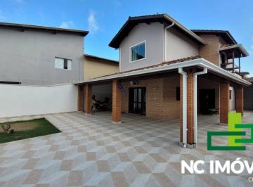 Casa · 179m² · 3 Quartos · Casa a Venda no Centro de Caraguatatuba.
