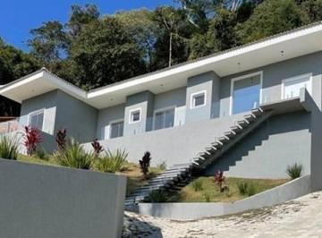 Casa de 3 quartos, Caieiras · Luxo nos Alpes de Caieiras: Alugue Seu Paraíso!