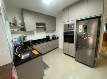 Casa de 3 quartos, São Paulo · Vendo sobrado fino acabamento no Butantã 