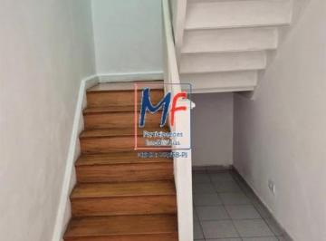 Casa · 150m² · 3 Quartos · Excelente sobrado no Cambuci, 150 m² a.u., 3 dormitórios, 2 salas, cozinha, lavanderia, quintal, 2 v