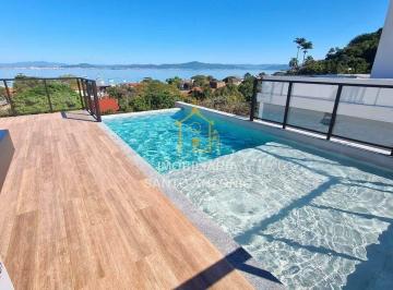 Apartamento · 31m² · 1 Quarto · 1 Vaga · Studio em Santo Antônio de Lisboa a 200 metros do mar.