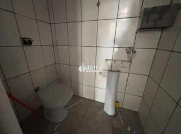 Comercial · 100m² · Loja disponível para locação no bairro Centro em Uberlândia-MG