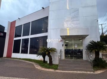 Comercial · 300m² · 5 Vagas · Loja comercial disponível para locação no bairro Ledice em Uberlândia-MG