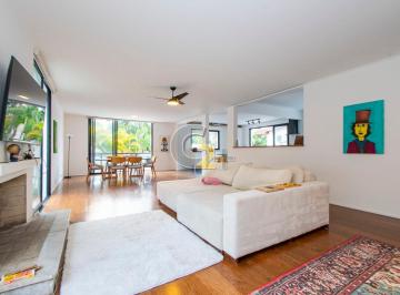 Casa · 450m² · 5 Quartos · 2 Vagas · Casa á venda na Vila Madalena, 5 quartos, 2 suítes, 5 vagas de garagem.
