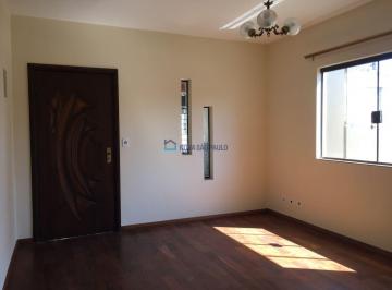 Casa · 119m² · 3 Quartos · 2 Vagas · Sobrado com 3 dormitórios com varanda e 2 vagas de garagem