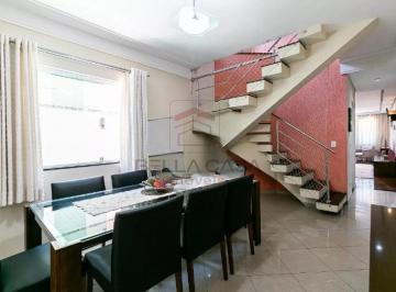 Casa · 274m² · 4 Quartos · 4 Vagas · Casa à venda com 274m², 4 quartos e 4 vagas