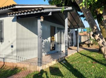Casa · 110m² · 2 Quartos · 2 Vagas · Locação de chalé reformado com 2 dormitórios