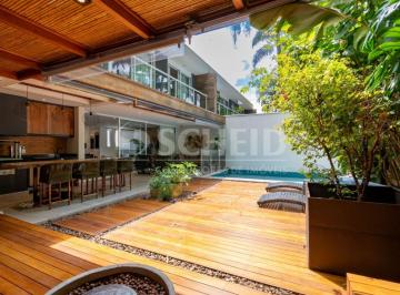 Casa · 357m² · 3 Quartos · 4 Vagas · Casa de 357m² com 3 suítes e lazer no Condomínio Modernne