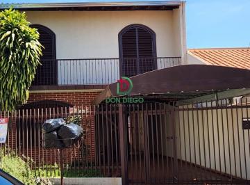 Casa · 240m² · 3 Quartos · 2 Vagas · Casa Jd. Higienópolis entre av. Higienópolis e Zerão