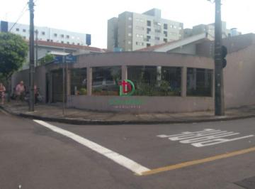 Casa · 135m² · 3 Quartos · 4 Vagas · Casa próximo ao centro -Vila Brasil