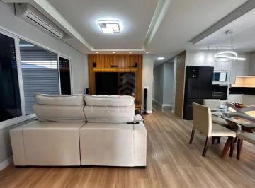 Casa · 197m² · 3 Quartos · 5 Vagas · Elegância e conforto: Casa Alto Padrão à venda na Pedra Branca, em Palhoça (ótimo custo-benefício)