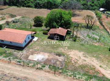 Rural · 3000m² · 2 Quartos · Chácara a venda em Munhoz Mg otima localização  fica 3,5 do centro