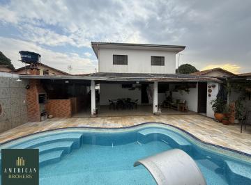 Casa · 308m² · 5 Quartos · 5 Vagas · Sobrado em Residencial Santa Rita - 4ª Etapa, Goiânia/GO de 308m² 5 quartos à venda por R$ 550.000,0