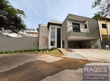 Casa · 232m² · 3 Quartos · 2 Vagas · Casa impecável à venda no Condomínio Residencial Euroville 1, em Bragança.