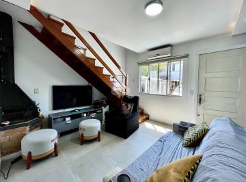 Casa · 70m² · 2 Quartos · 1 Vaga · Casa em condomínio, 2 dormitórios, churrasqueira, lareira e 1 vaga de garagem, no bairro Humaitá, em