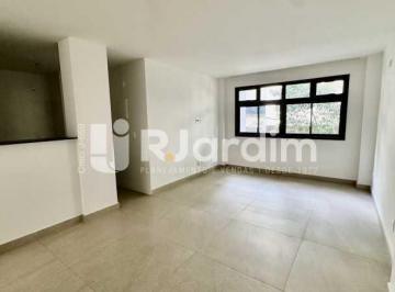 Apartamento · 71m² · 2 Quartos · Viva Botafogo | Apartamento Moderno com Planta Integrada e Excelente Localização