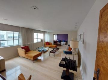 Apartamento · 235m² · 4 Quartos · 1 Vaga · Apartamento de luxo em Copacabana | 235 m² | 4 quartos (2 suítes) | 1 por andar
