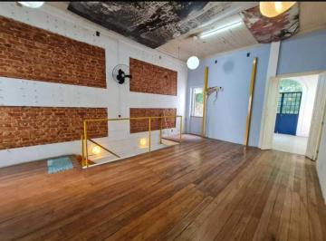 Casa · 260m² · 5 Quartos · 4 Vagas · Casa com ponto comercial na Tijuca | Duas frentes | Próximo ao metrô | Uso misto