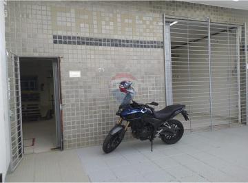 Comercial · 250m² · 1 Quarto · 3 Vagas · Galpão em Recife: Expanda Seus Negócios Já!