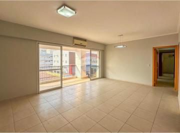 Apartamento · 117m² · 4 Quartos · 2 Vagas · Apartamento no Bosque da Saúde 117 mts 4 quartos Semi-Mobiliado.