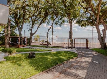 Casa com 7 dormitórios no Ipanema (80) · Casa à venda com 7 dormitórios, 4 suítes, 8 vagas de garagem, bairro Ipanema, Porto Alegre.