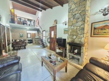 12336_iFKu6mHz943vzu97_1233668a5c9085fd30.jpg · Casa com 2 dormitórios, sendo 1 suíte para venda - Granja Viana - Cotia - SP