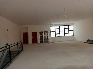 Comercial · 370m² · 4 Vagas · Galpão comercial para aluguel em Nova Petrópolis, SBC – 370 m², frente, 4 vagas
