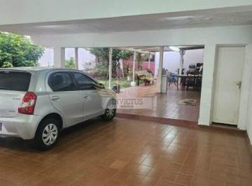 Casa · 150m² · 3 Quartos · 5 Vagas · Casa Térrea com 3 Quartos para Comprar, terreno com 406m² - Santa Paula, São Caetano do Sul/SP.