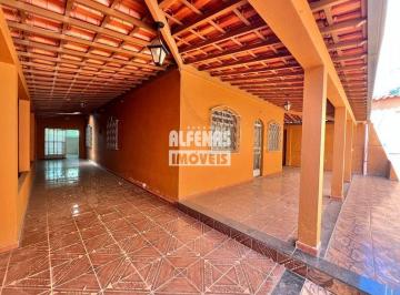 Casa · 310m² · 3 Quartos · 4 Vagas · CASA Á VENDA, 03 QUARTOS, 01 SUÍTE, 04 VAGAS NO BARREIRO