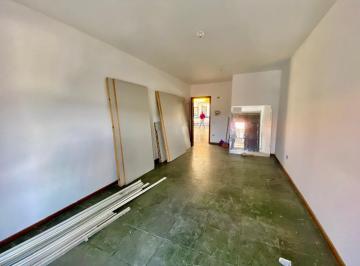Comercial · 28m² · 1 Vaga · Sala em Piratininga, Niterói/RJ de 28m² para locação R$ 2.000,00/mes