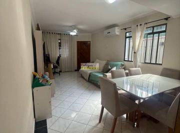 Casa · 120m² · 3 Quartos · 2 Vagas · Excelente Sobrado 3 quartos, suíte, quintal c/ área de lazer