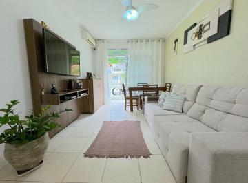 41327268_g.jpg ·
Apartamento reformado, amplo, sacada de frente pra rua!