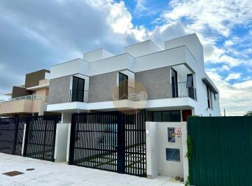 8aa9e502a134929987bfe0eac76042eeb63def6e · Casa geminada 3 dormitórios sendo 1 suíte.