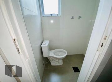 Banheiro de serviço · Imoveis - em Ipanema