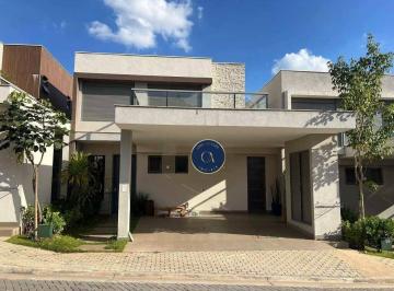 53d123030b29f2a0e8bfeeadb7d9743d919ee757 · Casa com 3 quartos para vendo ou locação, no Tamboré em Santana de Parnaíba.