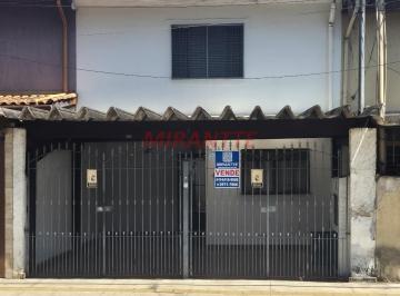e8e229190e87993920330c2ef00409c4.jpg · Sobrado de 138m² com 3 quartos
