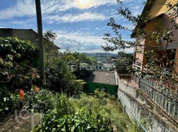 adfdc16a · Casa, 1 dormitórios, 300 m², em Partenon