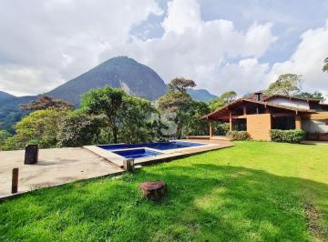 Casa de 4 quartos, Petrópolis · Casa em Araras à venda