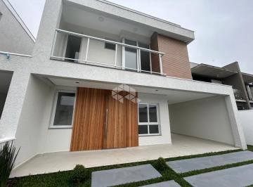 Casa · 148m² · 3 Quartos · 2 Vagas · Casa 3 dormitórios nos Ingleses do Rio Vermelho