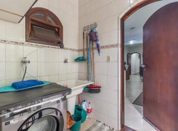 IMG_20260609_185239_000.jpeg · Agradável casa para venda em Parque São Domingos com 3 quartos, sendo 3 suítes, 222m² - niezete-gome