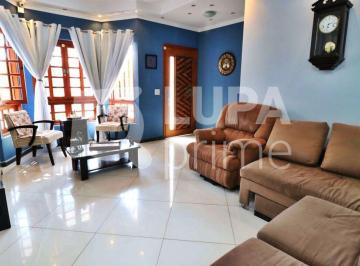 Casa · 526m² · 3 Quartos · 10 Vagas · CASA COM 3 QUARTOS E 10 VAGAS DE GARAGEM À VENDA NO TREMEMBÉ